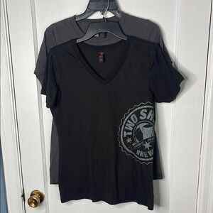 District Large Black Fitted Short Sleeve T-Shirt Gray Two-Shy Brewery L Oregon